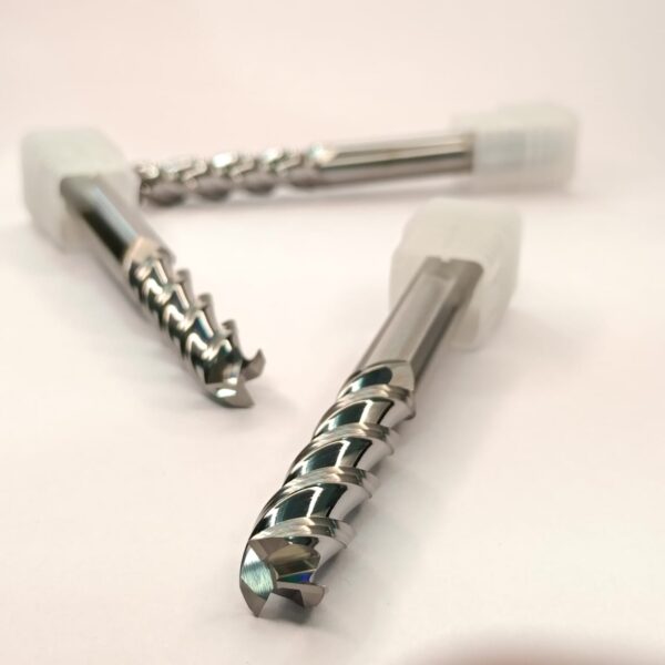 Uncoated End Mill - 45ALE 10.0x40xD10x100-3F fine polished - Image 4