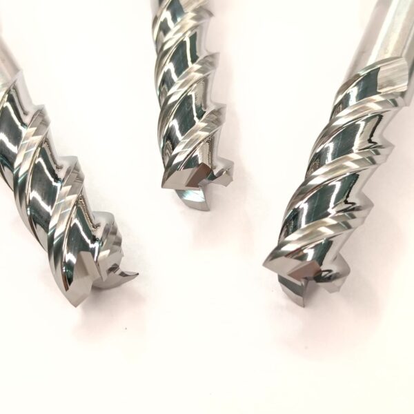 Uncoated End Mill - 45ALE 10.0xD10x30x75-3F fine polished - Image 4