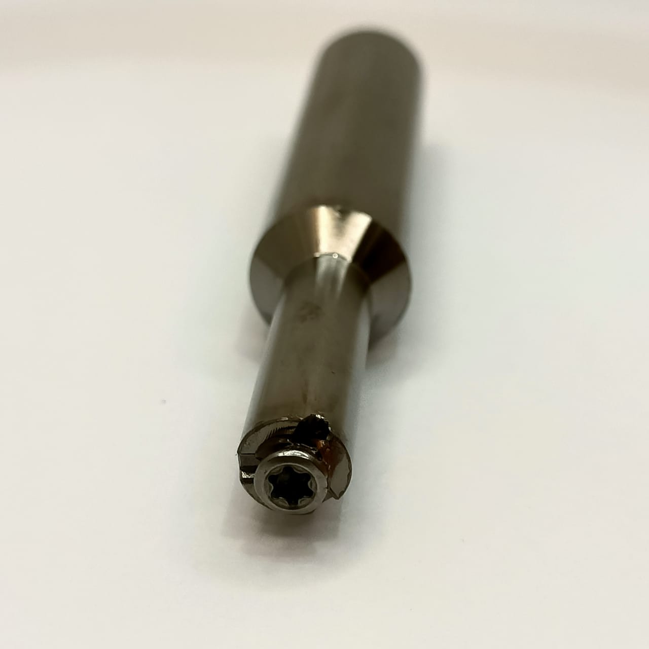 327-16B42EC-12 T Slot Cutter Shank - Image 2